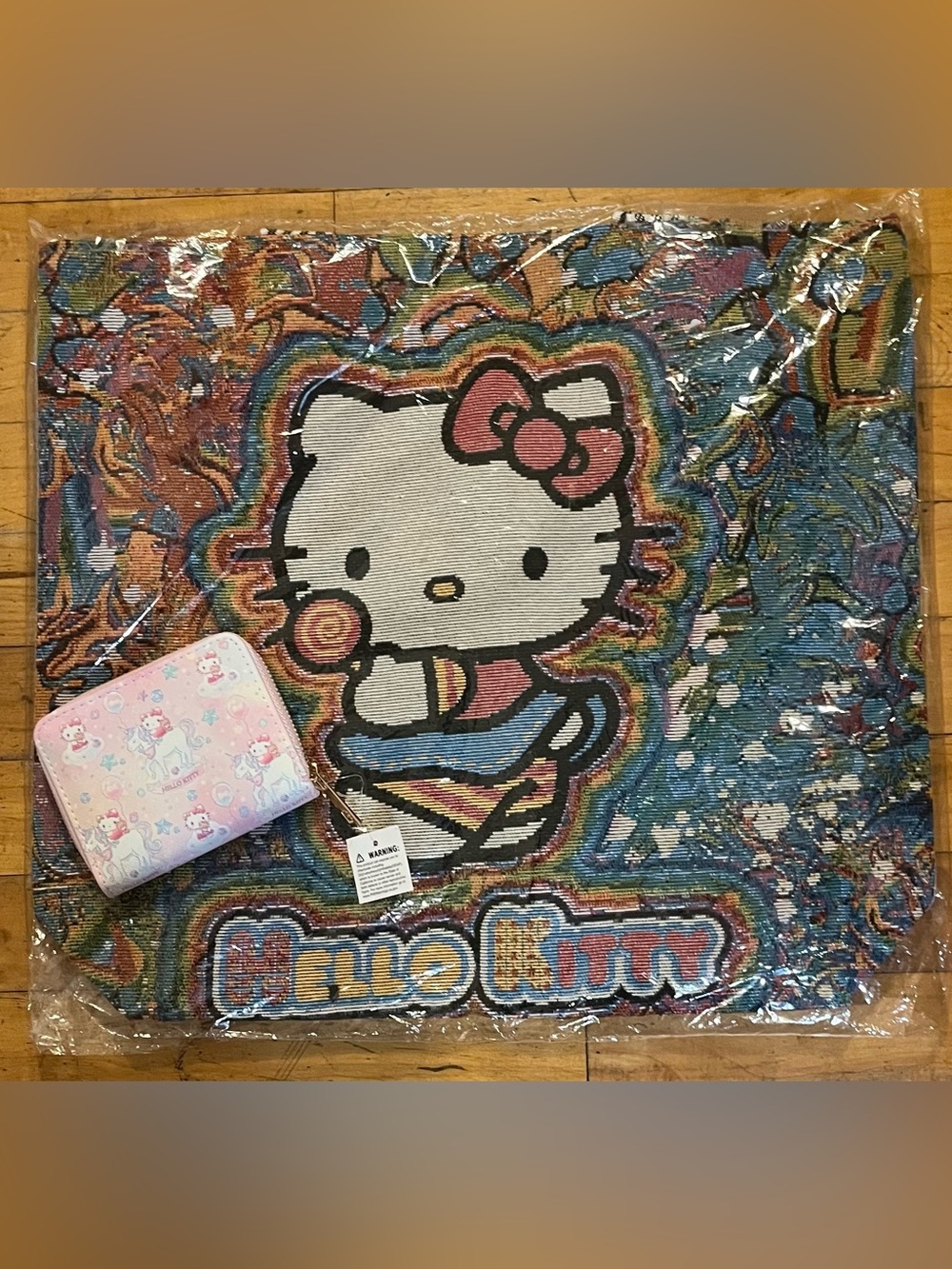 Hello Kitty Large Tapestry Zip Top Tote Bag & Zip Up Pink Wallet NWT’s Bundle - Picture 3 of 8